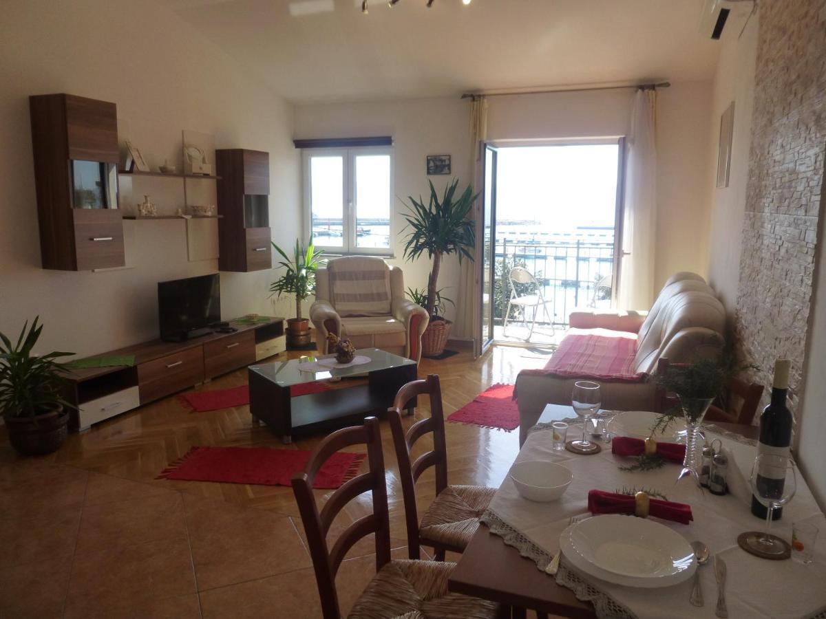 Apartments Monika Новий Винодольський Екстер'єр фото
